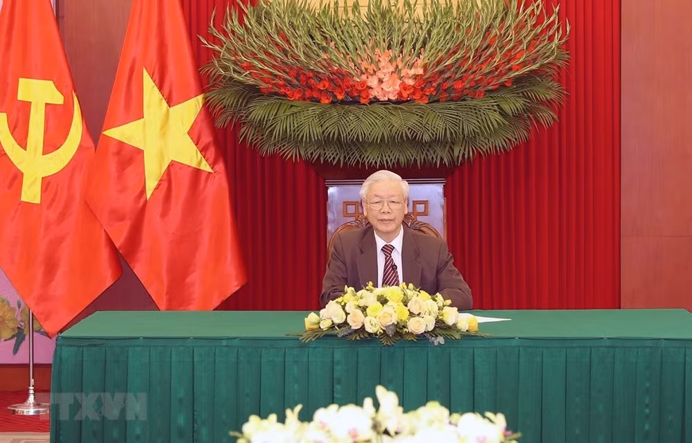 越共中央总书记、国家主席阮富仲与统一俄罗斯党主席梅德韦杰夫通电话 ảnh 1 越共中央总书记、国家主席阮富仲与统一俄罗斯党主席梅德韦杰夫通电话 ảnh 1