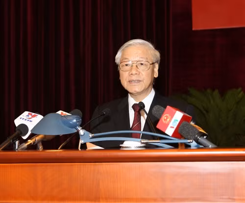 阮富仲总书记：加强政治理论研究与宣传工作 批驳敌对势力的错误论调 ảnh 1