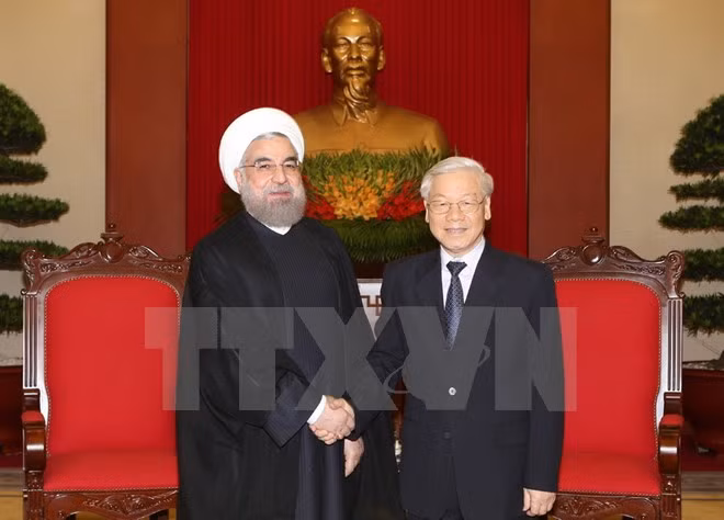 伊朗总统哈桑•鲁哈尼高度评价越南在地区与国际舞台上发挥的积极作用 ảnh 1