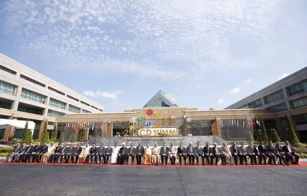 越南政府副总理武德儋会见老挝总理通伦·西苏里 ảnh 1 越南政府副总理武德儋会见老挝总理通伦·西苏里 ảnh 1