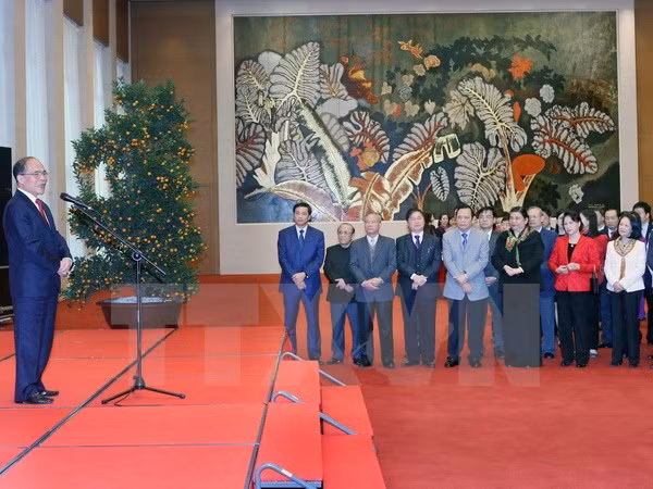 越南党和国家领导向各机构和地方拜年 ảnh 1 越南党和国家领导向各机构和地方拜年 ảnh 1