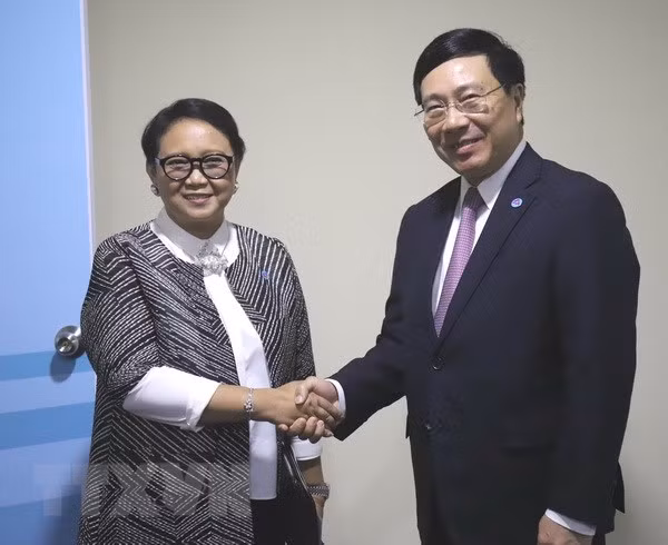 范平明在AMM-51期间密集与各国外长举行双边会晤 ảnh 3