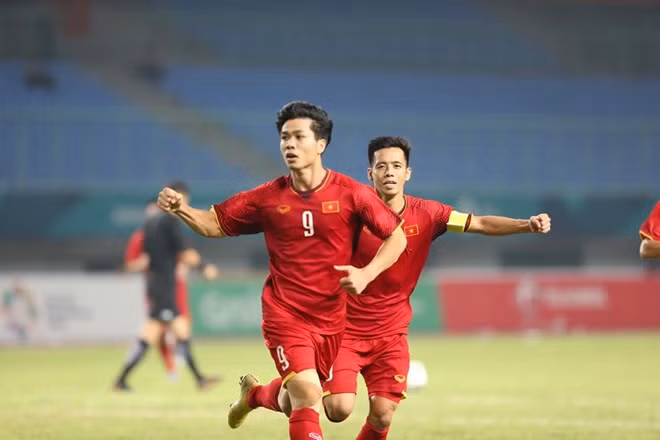 越南国奥队4连胜杀入亚运会8强 将迎战叙利亚队 ảnh 1 越南国奥队4连胜杀入亚运会8强 将迎战叙利亚队 ảnh 1