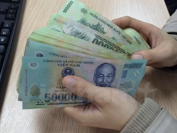 2019年最低工资标准将增加5.3% ảnh 1