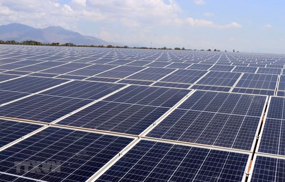 宁顺省Solar Farm太阳能发电厂正式竣工投运 ảnh 1