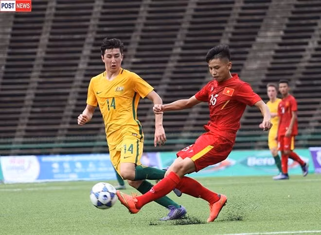 2016年亚洲U16足球锦标赛：越南队3比2逆转取胜 ảnh 1
