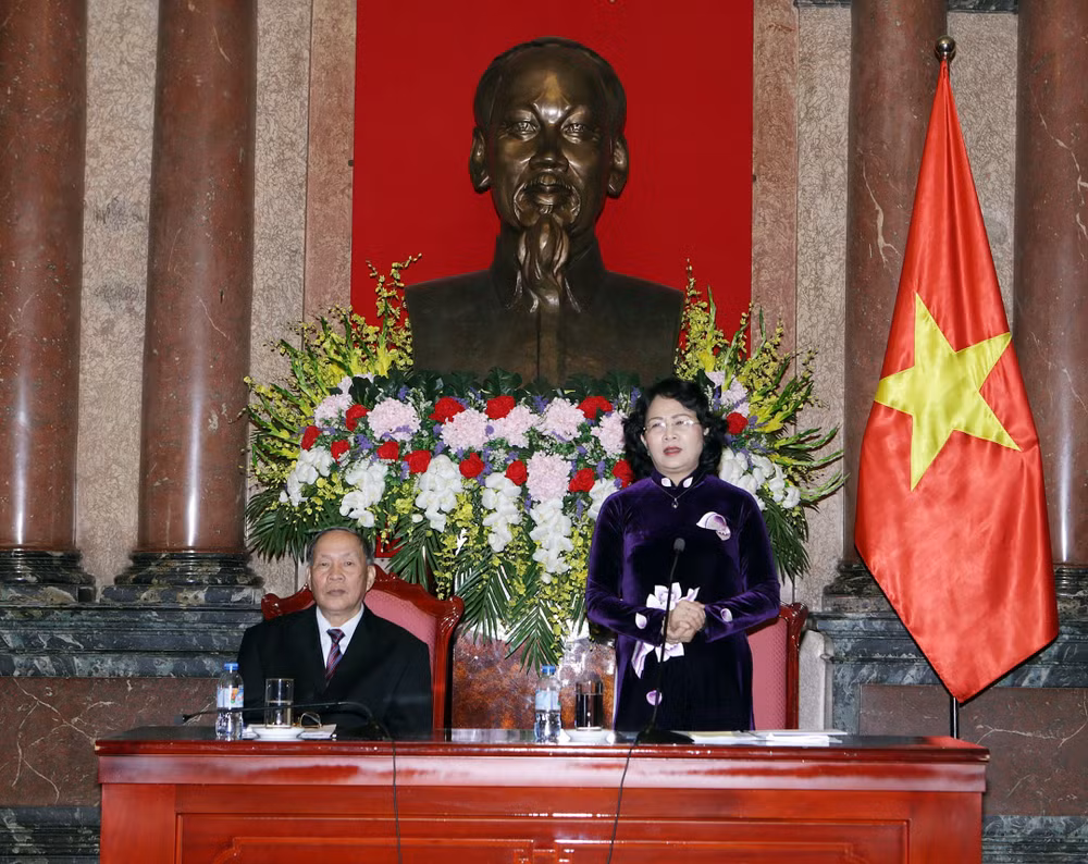 国家副主席登氏玉盛会见出席“2018年企业家与社区迎新春”活动代表团 ảnh 2