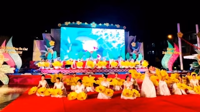 2018年广宁省金花茶节开幕 ảnh 1 2018年广宁省金花茶节开幕 ảnh 1