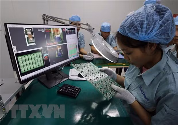 辅助产业：协助外资企业同国内企业对接 生产原材料与零部件 ảnh 1