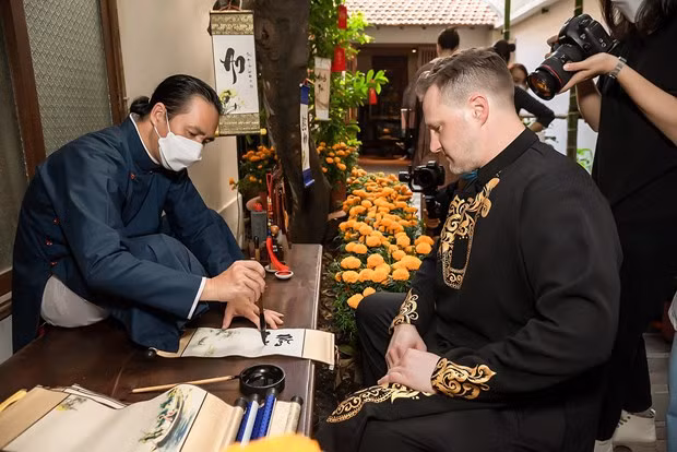 国际友人体验越南南部传统春节 ảnh 2 国际友人体验越南南部传统春节 ảnh 2