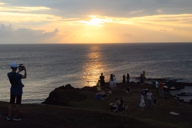 富贵岛携手搞旅游的年轻人 ảnh 2 富贵岛携手搞旅游的年轻人 ảnh 2