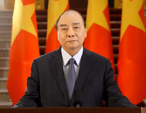 阮春福总理致电朝鲜内阁总理金德训慰问该国洪水灾害情况 ảnh 1