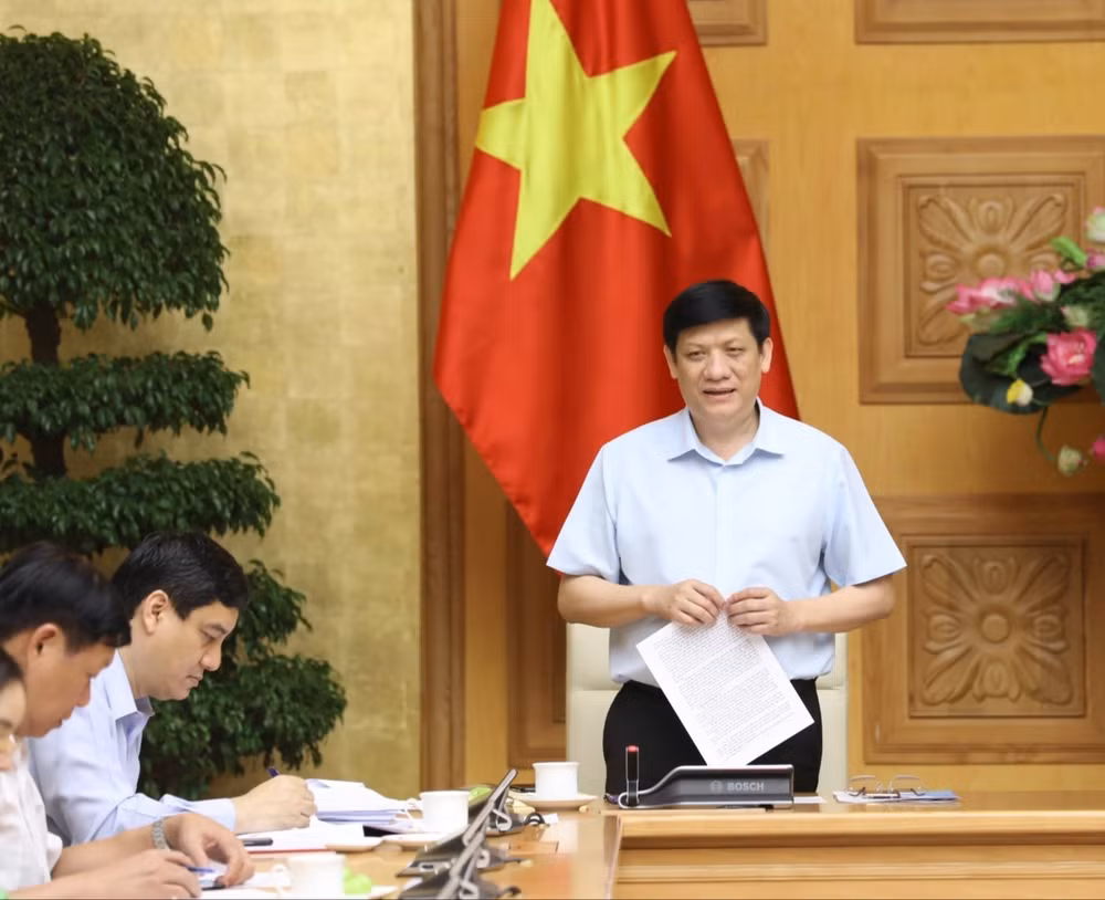 武德澹副总理:严厉惩处不按防疫规定进行健康申报和接受隔离的行为 ảnh 2 武德澹副总理:严厉惩处不按防疫规定进行健康申报和接受隔离的行为 ảnh 2