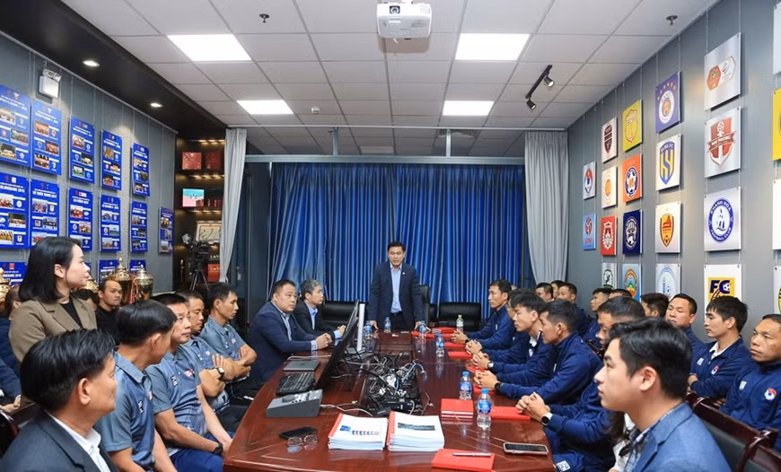 为越南裁判员培训视频助理裁判技术 ảnh 1