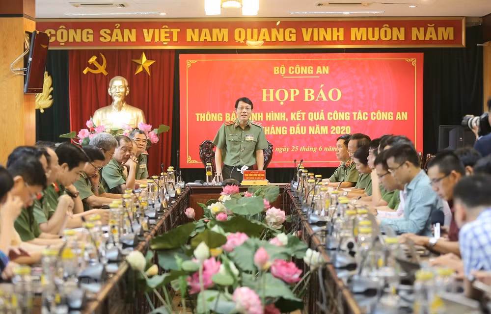 公安部副部长:全力追捕日强公司总经理 ảnh 1 公安部副部长:全力追捕日强公司总经理 ảnh 1