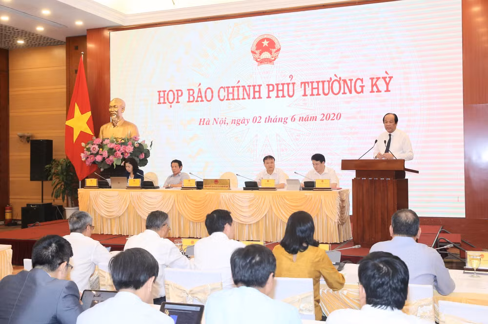 政府例行新闻发布会:解答备受舆论关注的多个问题 ảnh 1 政府例行新闻发布会:解答备受舆论关注的多个问题 ảnh 1