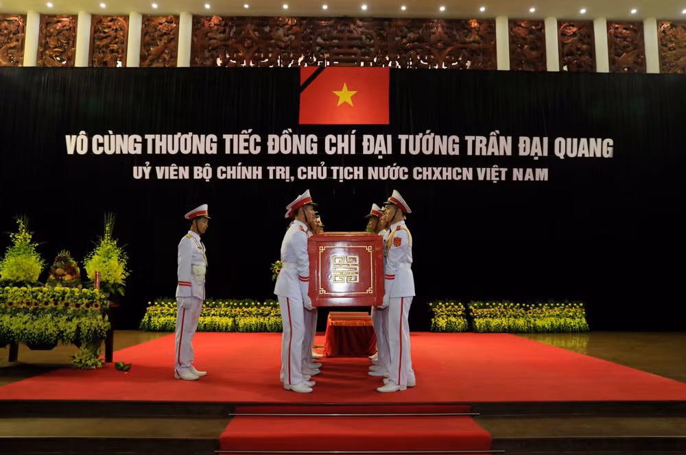 陈大光主席追悼会隆重举行 ảnh 2