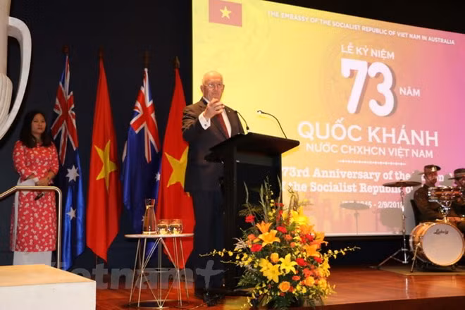 越南驻外大使馆纷纷举行九二国庆节庆祝活动 ảnh 3 越南驻外大使馆纷纷举行九二国庆节庆祝活动 ảnh 3