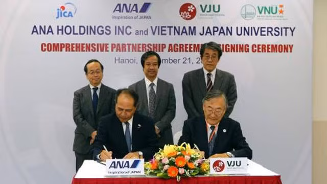 越日大学与日本ANA Holdings签署全面合作协议 ảnh 1 越日大学与日本ANA Holdings签署全面合作协议 ảnh 1