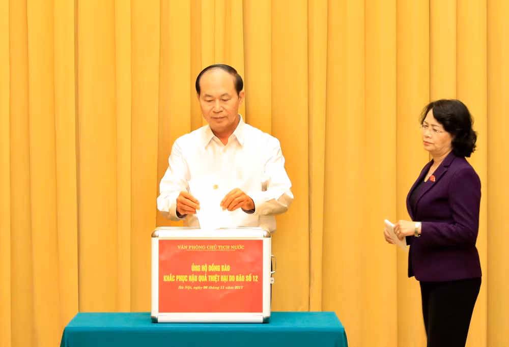 各中央机关开展为第12号台风灾民捐款活动 ảnh 4 各中央机关开展为第12号台风灾民捐款活动 ảnh 4