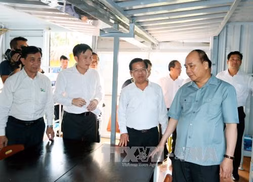 阮春福副总理中部调研:广义省要注重加大对农业经济的投入 ảnh 2 阮春福副总理中部调研:广义省要注重加大对农业经济的投入 ảnh 2