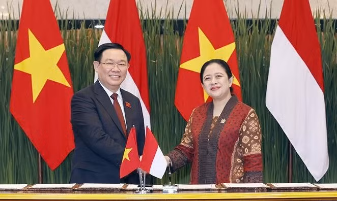 越南国会主席王廷惠与印尼国会议长普安·马哈拉尼举行会谈 ảnh 2