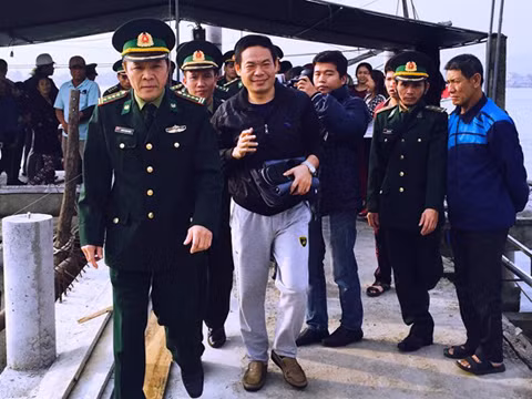 广平省:海上遇险的一名中国公民获救 ảnh 1 广平省:海上遇险的一名中国公民获救 ảnh 1