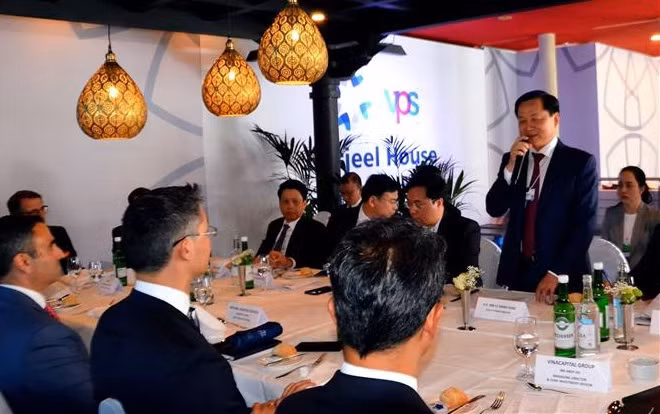 越南政府副总理黎明慨在世界经济论坛第52届年会上开展系列活动 ảnh 3