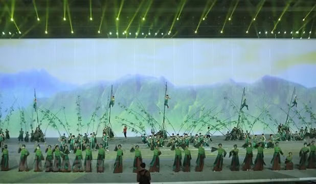 武德儋副总理出席第31届东运会开幕式全流程彩排活动 ảnh 1 武德儋副总理出席第31届东运会开幕式全流程彩排活动 ảnh 1