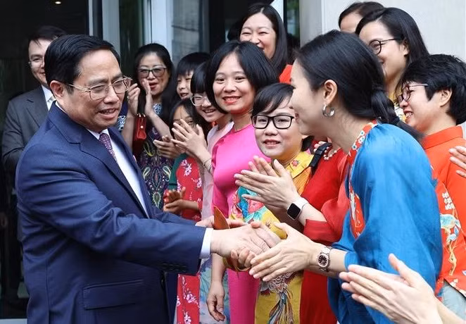 范明政总理：每一名旅外越南人都是代表国家最生动的形象 ảnh 1
