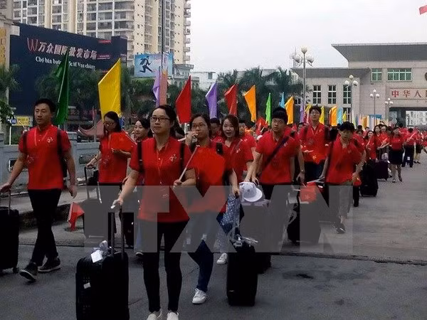 第三届越中青年大联欢启动仪式在谅山省举行 ảnh 1