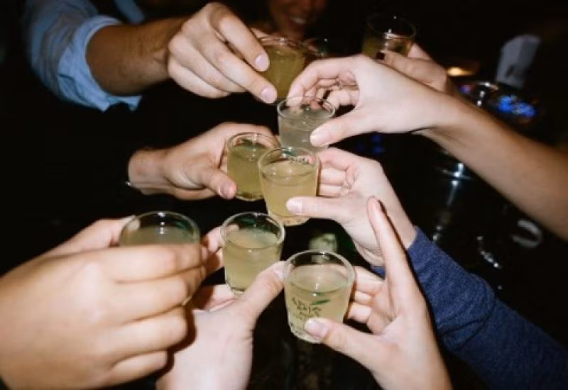 越南酒文化 ：别让欢乐化为愁悲 ảnh 1
