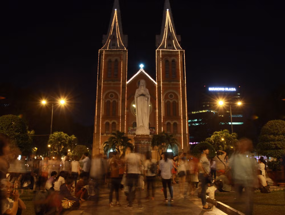 2015年圣诞节到来越南全国各地洋溢着圣诞气氛 ảnh 2