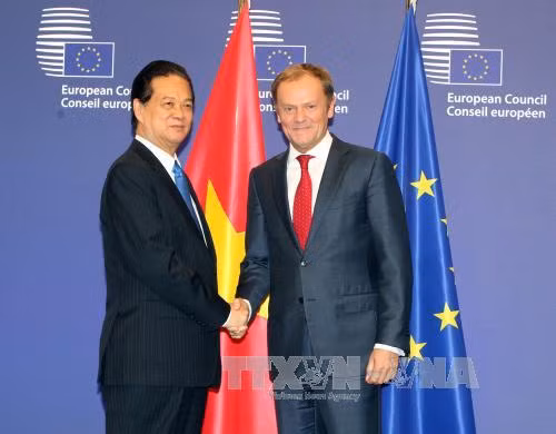 越南政府总理阮晋勇密集会见欧盟领导人 ảnh 1