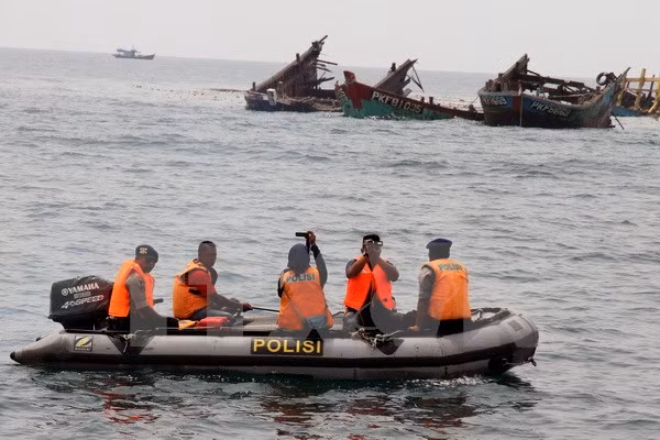 印尼对有意进入该国领海非法捕鱼的外国船只发出警告 ảnh 1 印尼对有意进入该国领海非法捕鱼的外国船只发出警告 ảnh 1