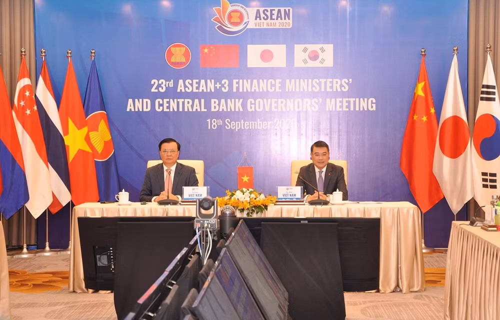 ASEAN+3就防控新冠肺炎疫情和经济复苏措施进行讨论 ảnh 1
