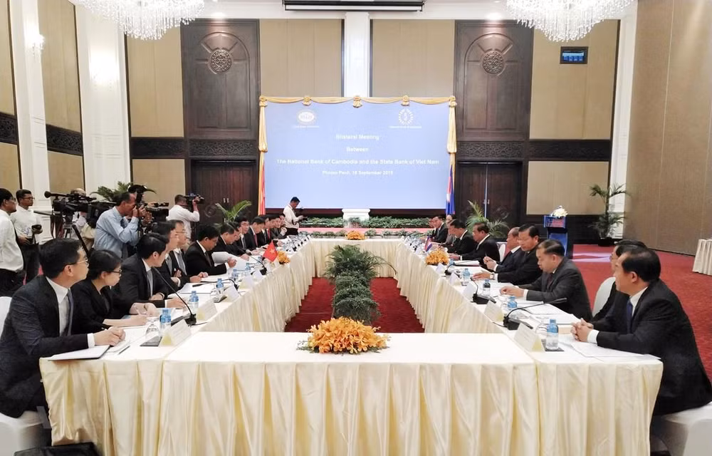 柬埔寨国家银行与越南国家银行加强合作关系 ảnh 1