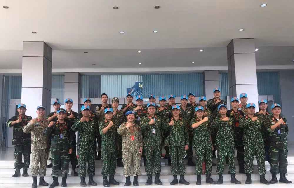 越南参加ADMM+框架内的人道主义排雷及联合国维和实地演练活动 ảnh 1