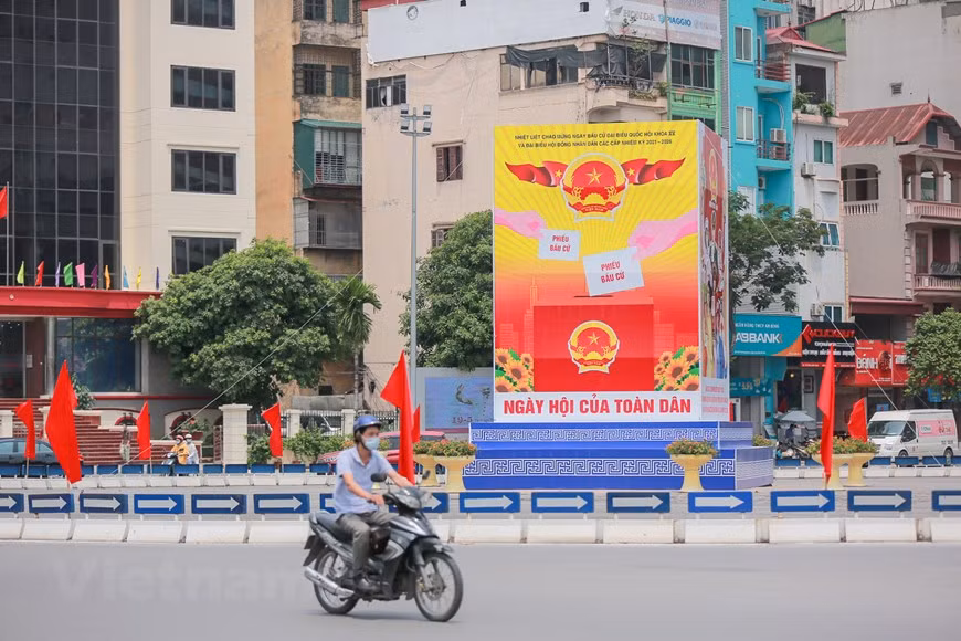 组图：河内市各地张灯结彩营造换届选举浓厚氛围 ảnh 9