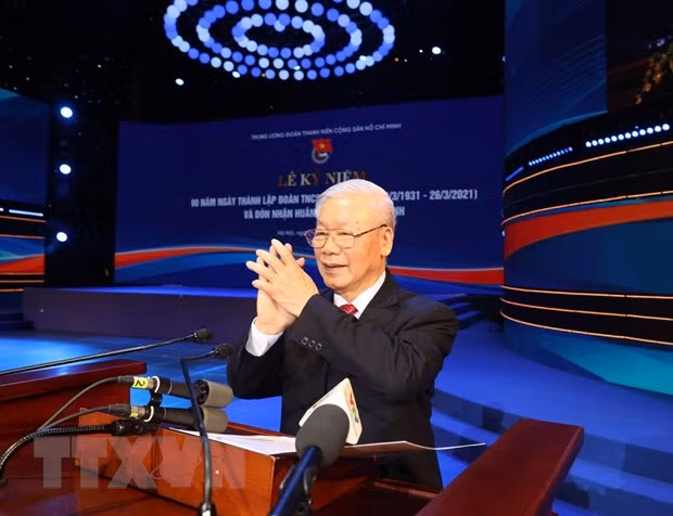 阮富仲:民族的灿烂未来掌握在青年人手中 ảnh 2 阮富仲:民族的灿烂未来掌握在青年人手中 ảnh 2