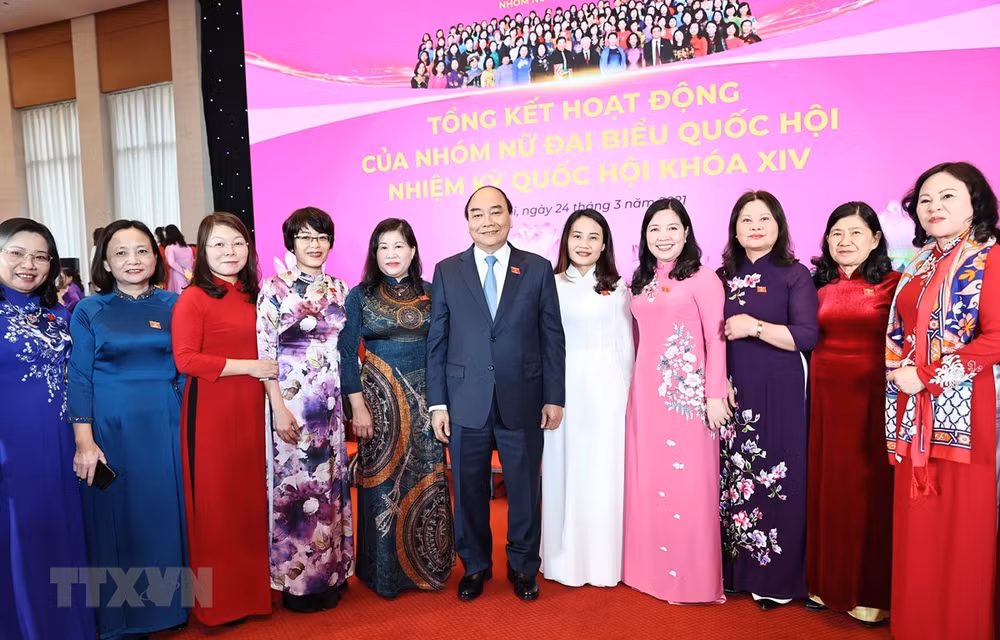 2016-2021年任期国会女性代表：平等和进步的烙印 ảnh 1