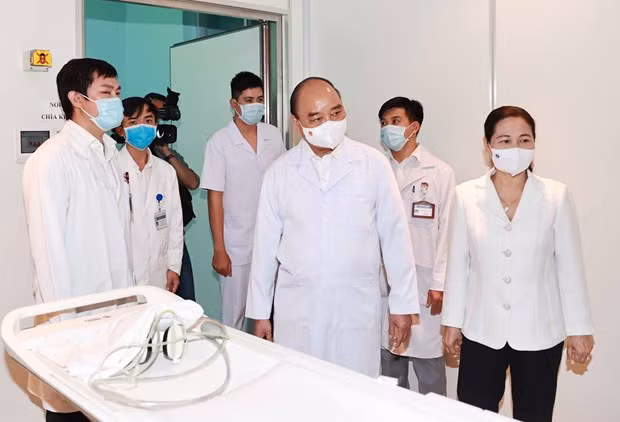 国家主席阮春福会见胡志明市古芝和霍门县选民 ảnh 2 国家主席阮春福会见胡志明市古芝和霍门县选民 ảnh 2