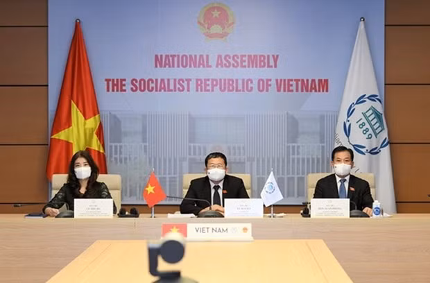 越南出席国际和平与安全常务委员会会议 ảnh 1