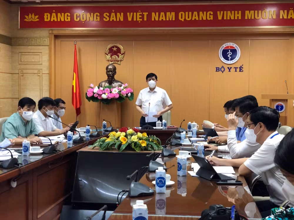 新冠肺炎疫情：越南卫生部门竭尽所能支援北江省抗疫 ảnh 1
