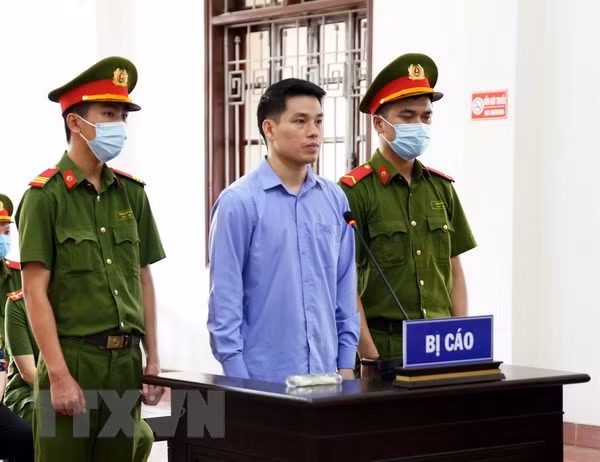越南和平省对“传谣破坏国家”两名分子判处有期徒刑16年 ảnh 1 越南和平省对“传谣破坏国家”两名分子判处有期徒刑16年 ảnh 1