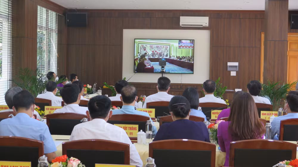 越南老街省与中国云南省企业加强合作 ảnh 2 越南老街省与中国云南省企业加强合作 ảnh 2