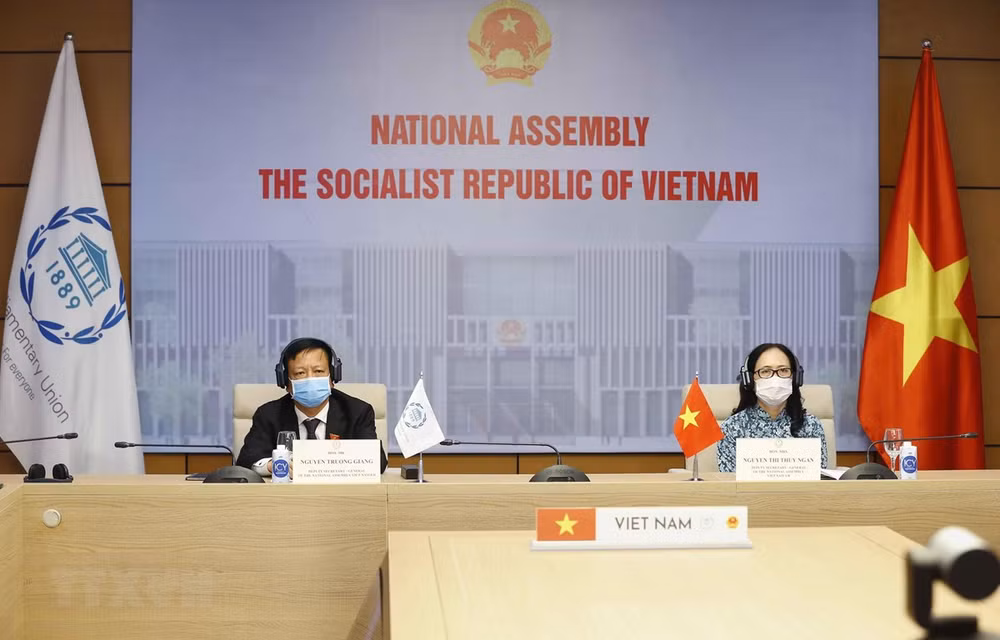 越南出席各国议会秘书长协会视频会议 ảnh 1 越南出席各国议会秘书长协会视频会议 ảnh 1