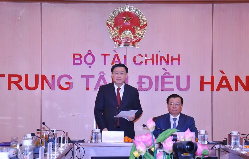 2019年越南财政收入约达1540万亿越盾 比预算高出9％ ảnh 1