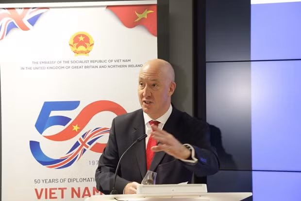 英越友好网络主席：越南国家主席武文赏访英之行成为两国特殊友谊的里程碑 ảnh 1