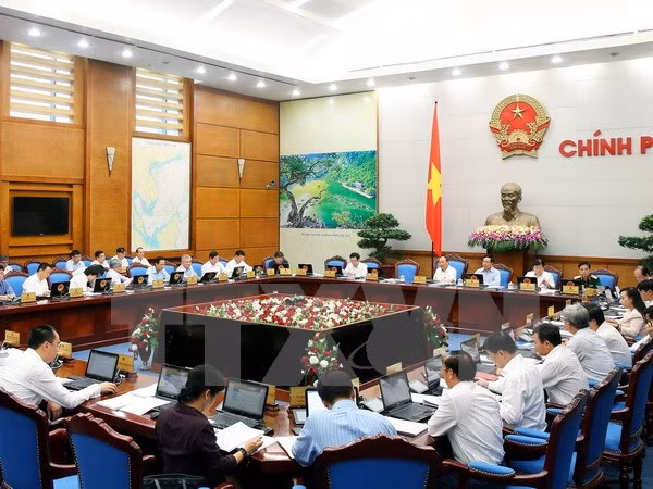 阮春福总理：各部长和省市人民委员会主席可成立工作组进行监督检查 ảnh 1